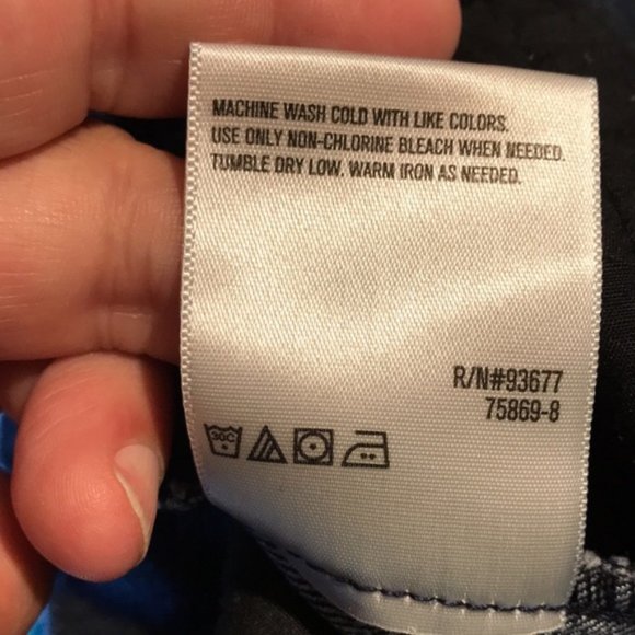 Liz Claiborne Dark Blue Stretchy cropped jeans Size 12 - Picture 9 of 9